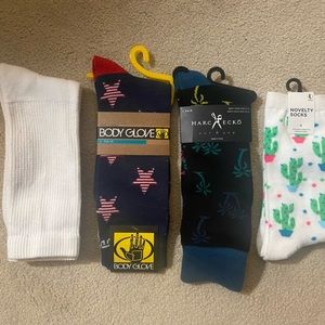 3 pairs of brand new socks. Tags on all Cacti, palm trees, usa.